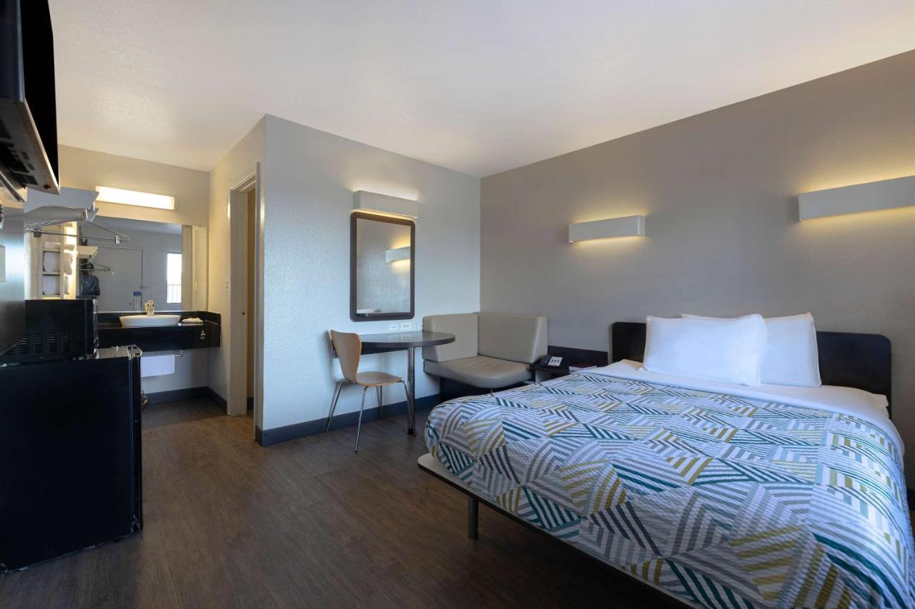 Motel 6-San Antonio, Tx - West Seaworld Екстериор снимка