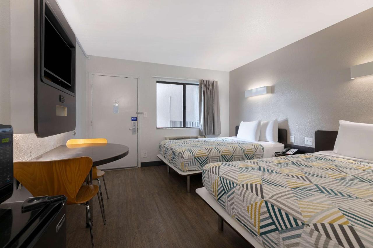 Motel 6-San Antonio, Tx - West Seaworld Екстериор снимка