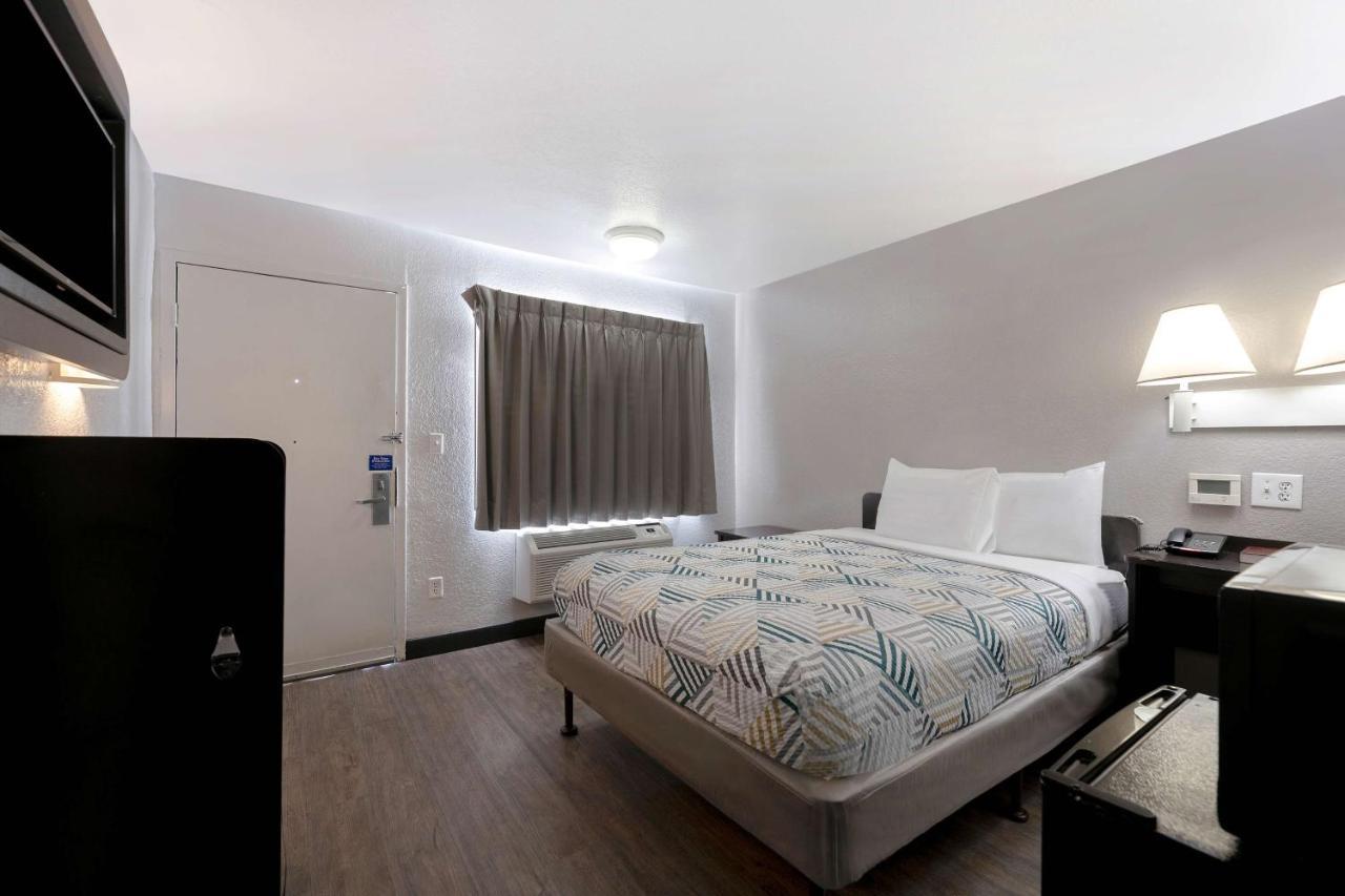 Motel 6-San Antonio, Tx - West Seaworld Екстериор снимка