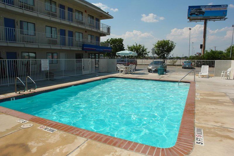 Motel 6-San Antonio, Tx - West Seaworld Екстериор снимка